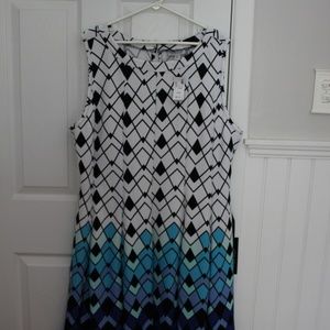 Avenue Sleeveless Print Dress